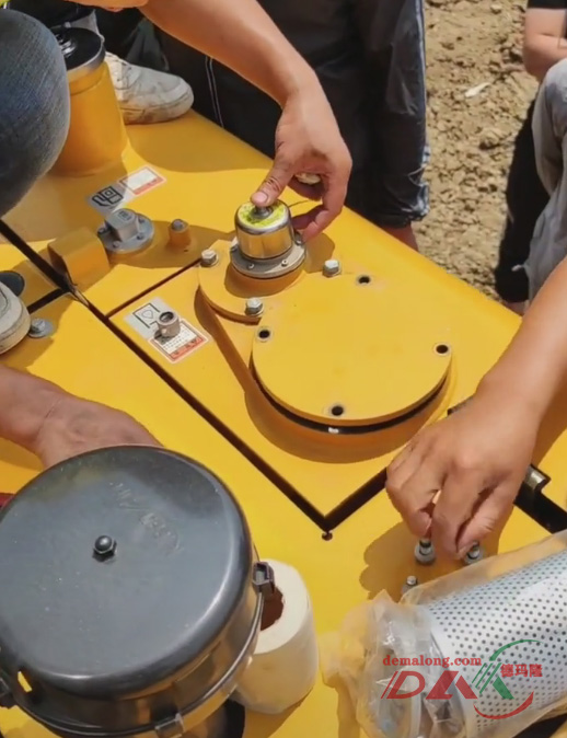 挖掘機(jī)濾芯 挖掘機(jī)濾芯